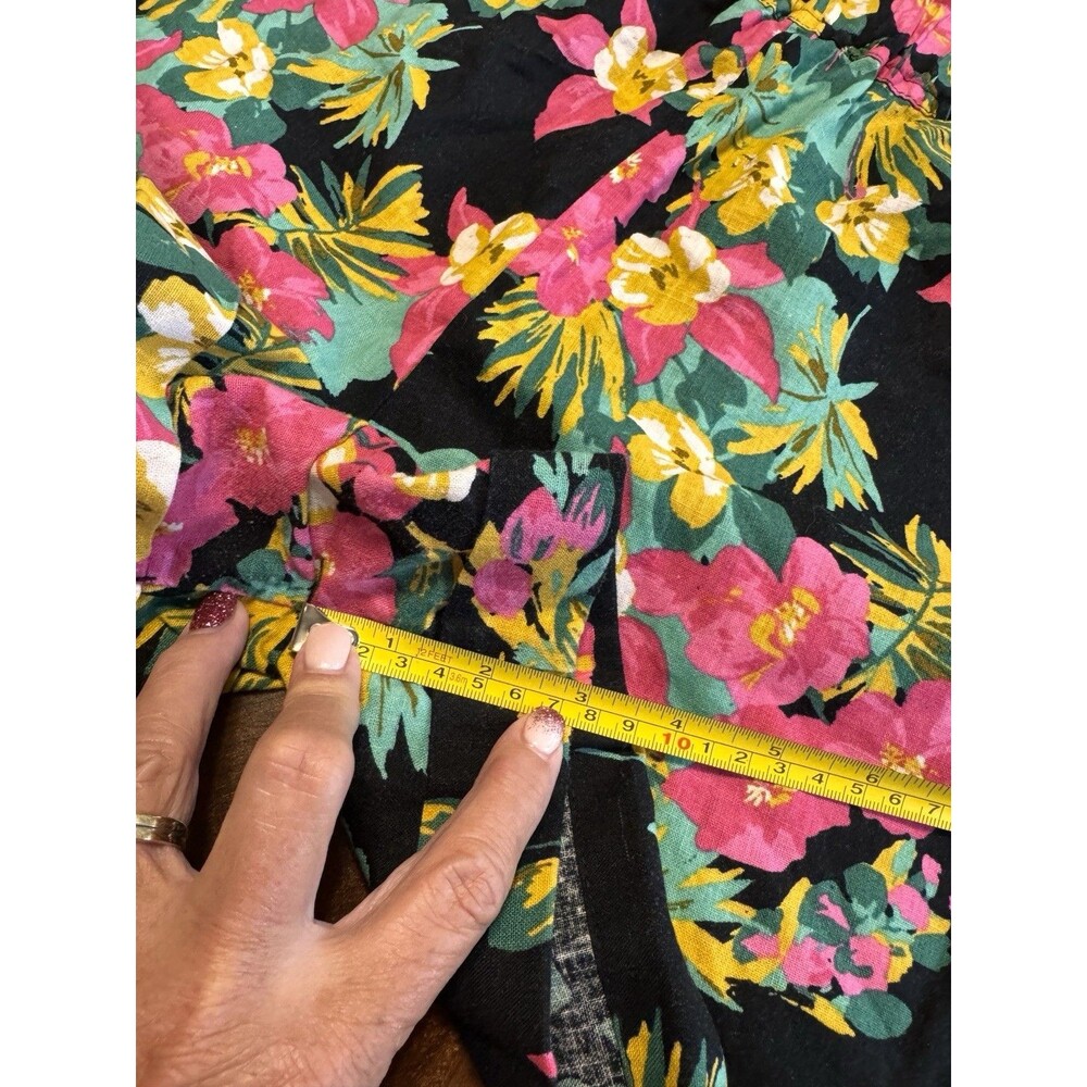 Express X Rocky Barnes Shorts Womens Size M High Waisted Floral Linen Paper Bag - Picture 9 of 9